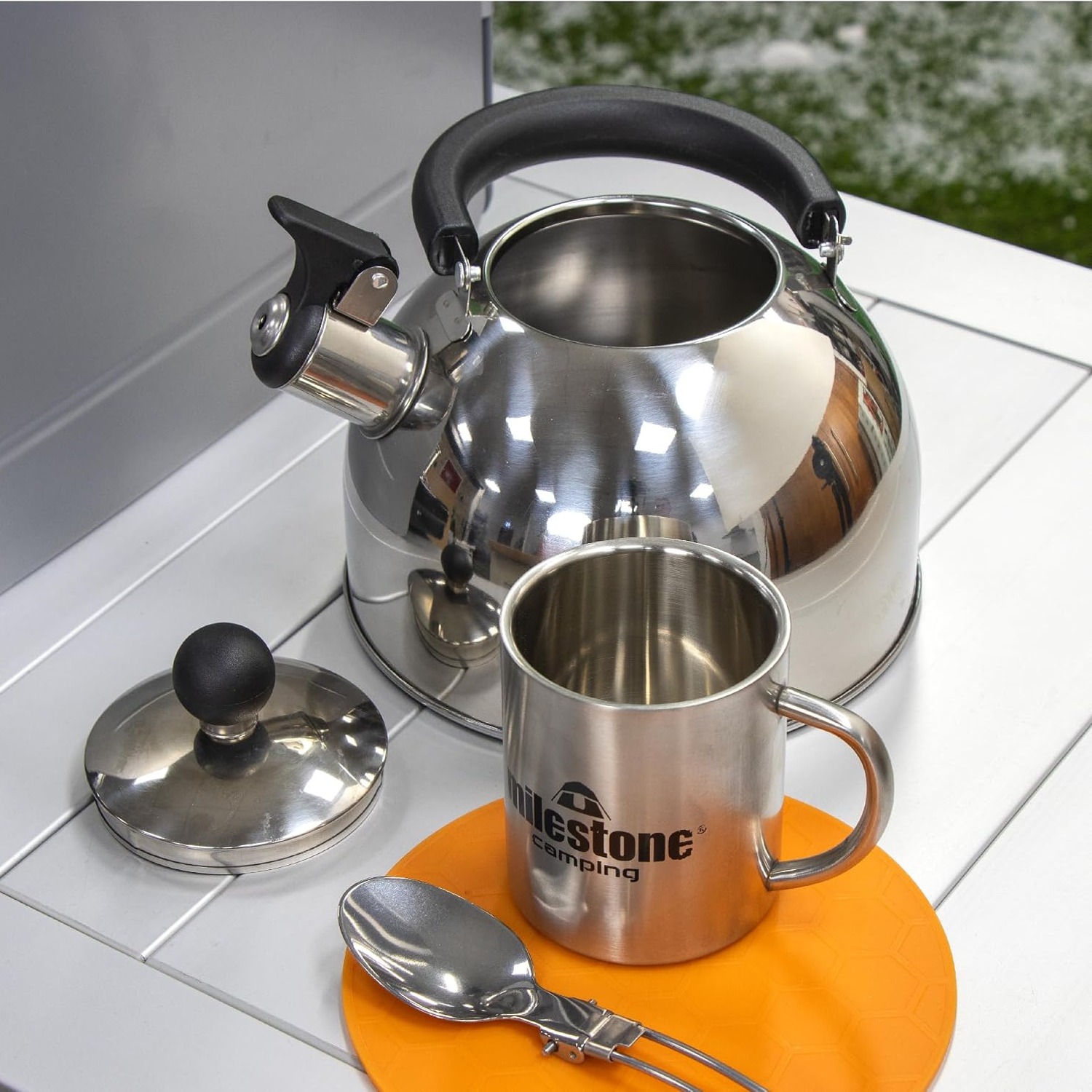 Milestone Camping 2L Whistling Camping Kettle: image 8