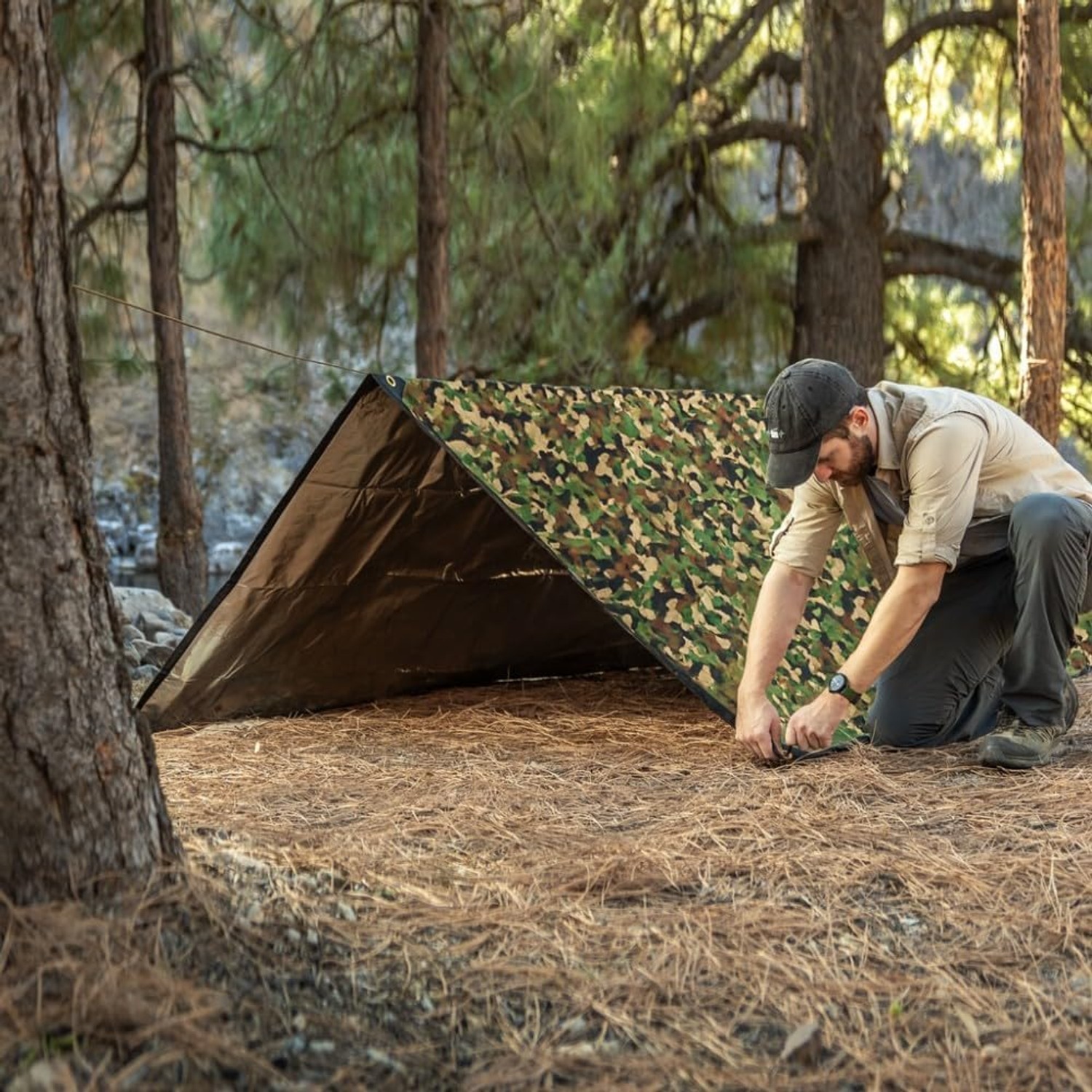 XL Insulated Reflective Survival Tarp: image 6